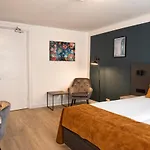 Et Le Cafe De Paris Hotell Apeldoorn