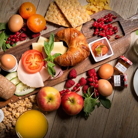 Hotell Et Le Cafe De Paris Apeldoorn