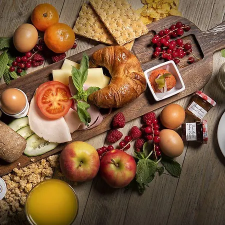 Et Le Cafe De Paris Hotell Apeldoorn