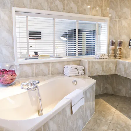 Hotell Et Le Cafe De Paris 3*