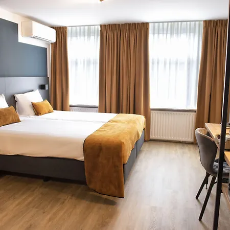 Et Le Cafe De Paris Hotell Apeldoorn