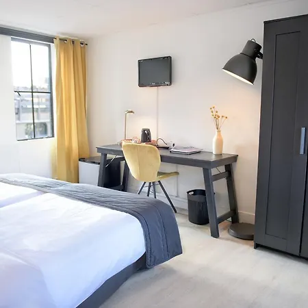 Hotell Et Le Cafe De Paris Apeldoorn