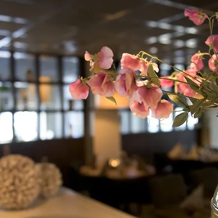 Et Le Cafe De Paris 3* Apeldoorn