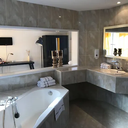 Hotell Et Le Cafe De Paris 3*