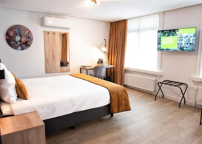 Et Le Cafe De Paris Hotel Apeldoorn