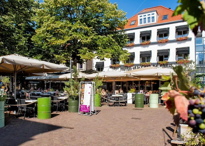 Et Le Cafe De Paris 3* Апелдорн