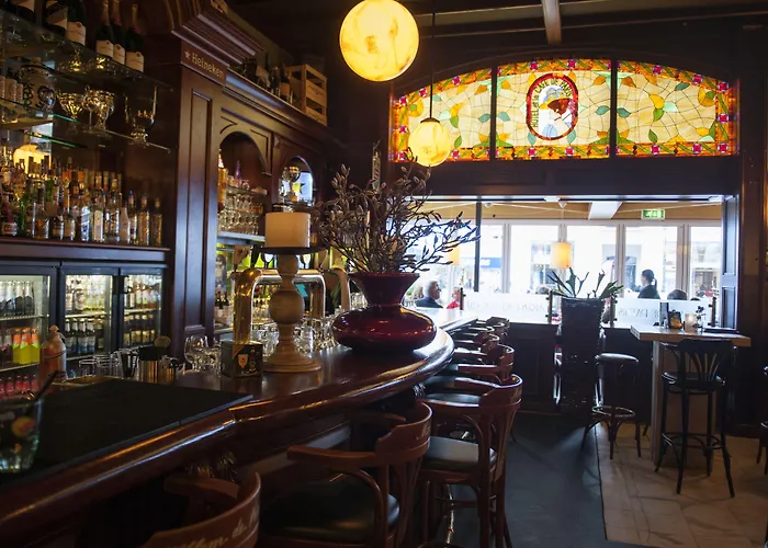 Et Le Cafe De Paris 3* Apeldoorn