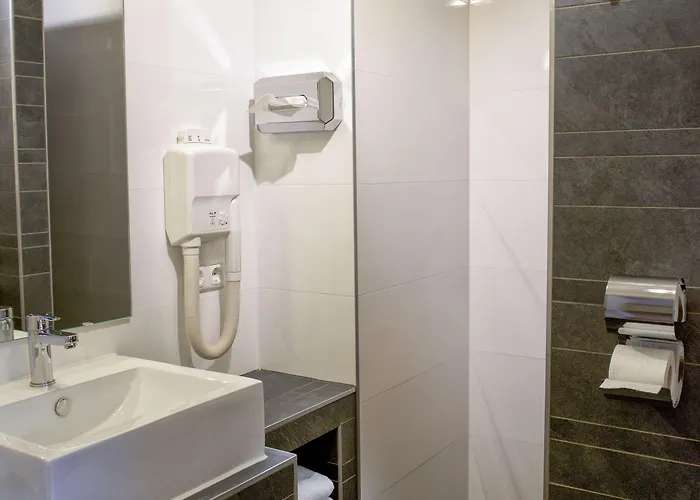 Hotell Et Le Cafe De Paris Apeldoorn