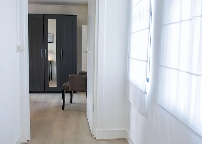 Et Le Cafe De Paris 3*