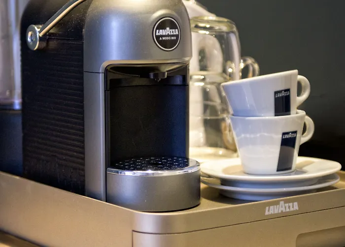 Et Le Cafe De Paris Отель