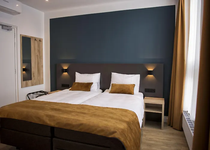 Hotell Et Le Cafe De Paris Apeldoorn