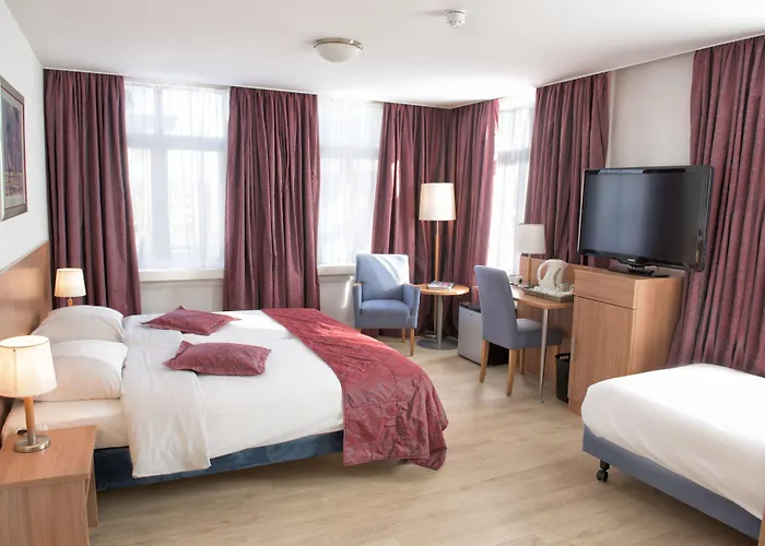 Et Le Cafe De Paris 3* Apeldoorn