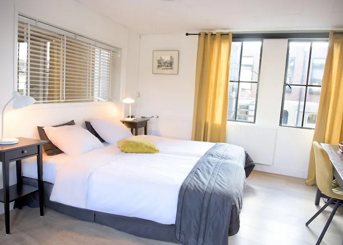 Et Le Cafe De Paris 3*