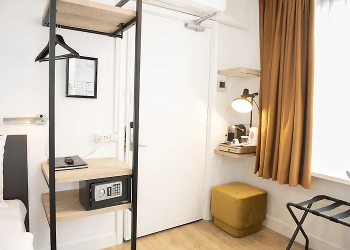 Отель Et Le Cafe De Paris