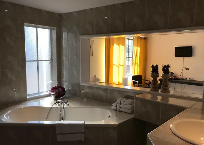 Et Le Cafe De Paris Отель 3*