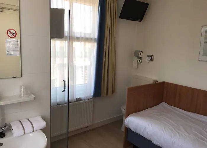 Et Le Cafe De Paris Отель