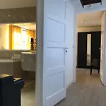 帕里斯咖啡酒店 阿帕多恩