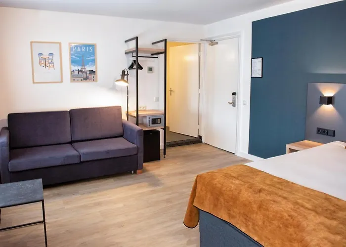 Et Le Cafe De Paris 3*